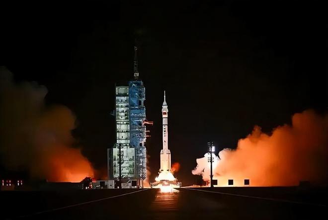 航天员! 俄罗斯和美国9个月 中国多久AG真人国际全球都在看中国将如何救援(图2)